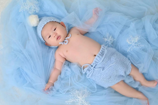 广州代怀试管生子宝宝干性湿疹